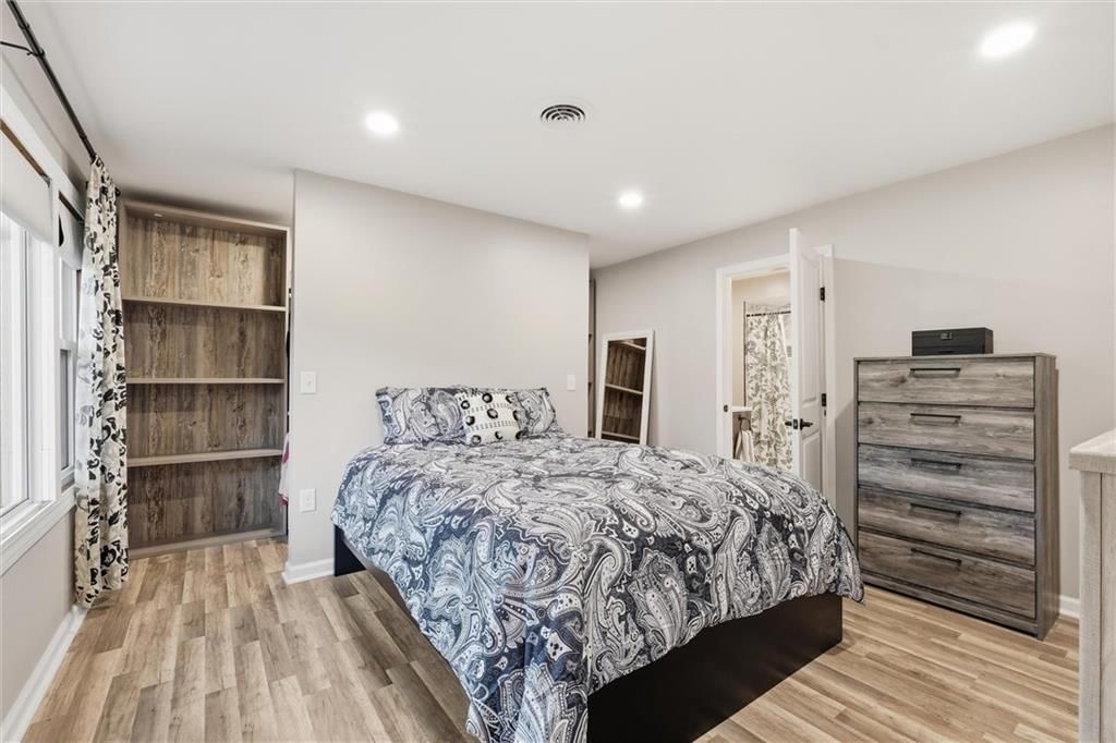 5201 Newton Street — photo 27