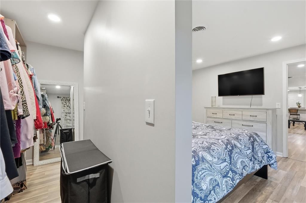 5201 Newton Street — photo 28