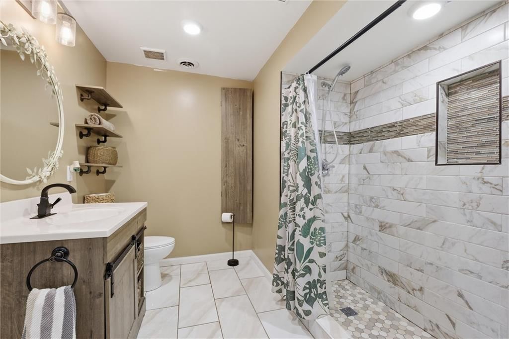 5201 Newton Street — photo 29