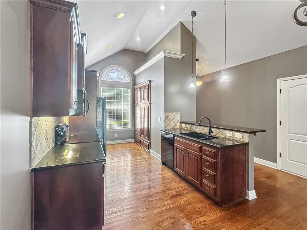 6125 Allman Street — photo 8