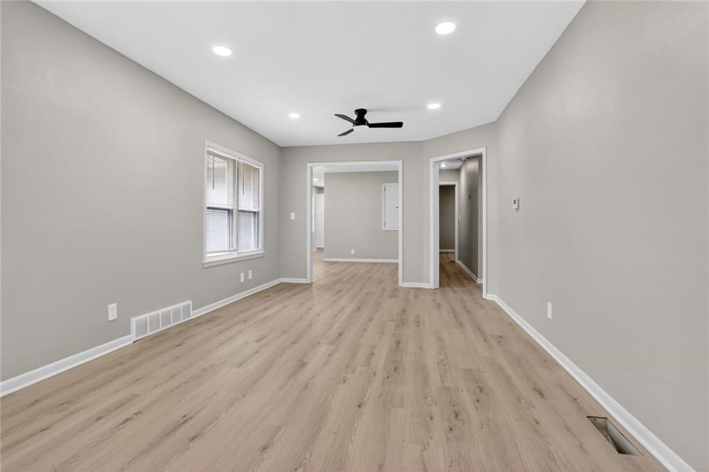 1422 S 41st Street — photo 2
