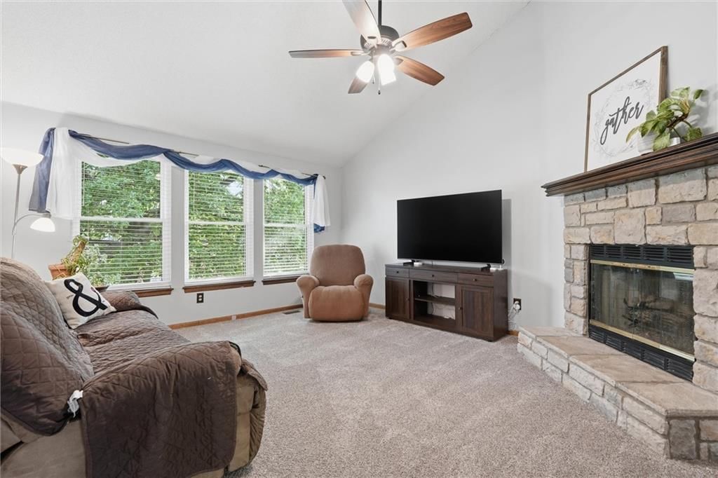 471 N Birch Street — photo 3