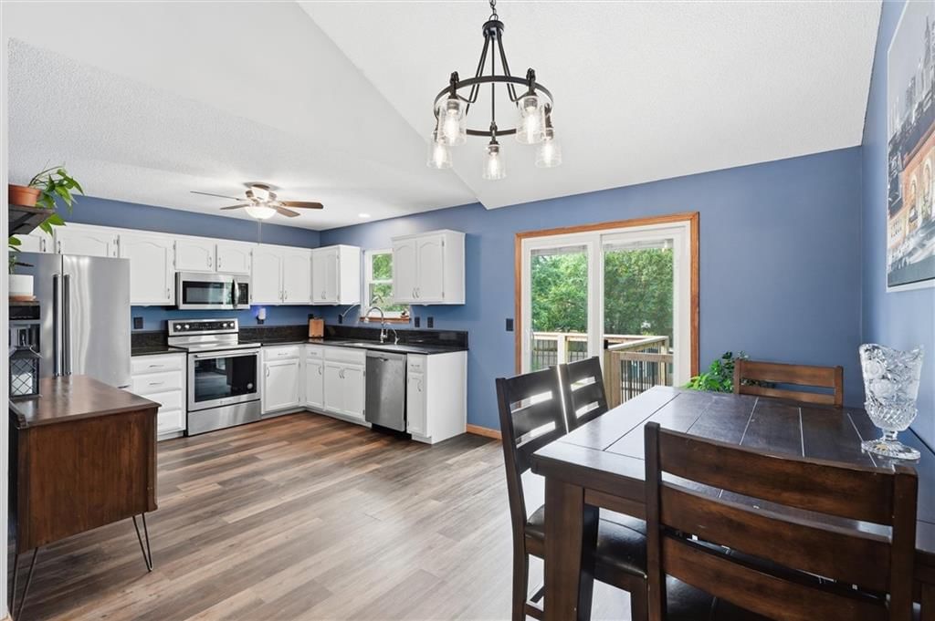 471 N Birch Street — photo 6