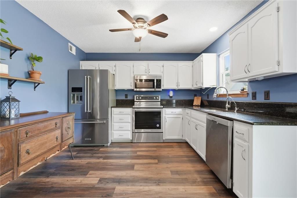 471 N Birch Street — photo 8