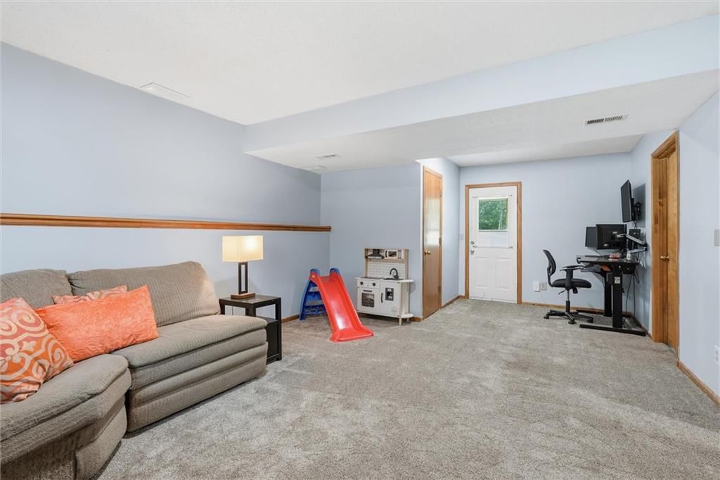 471 N Birch Street — photo 20