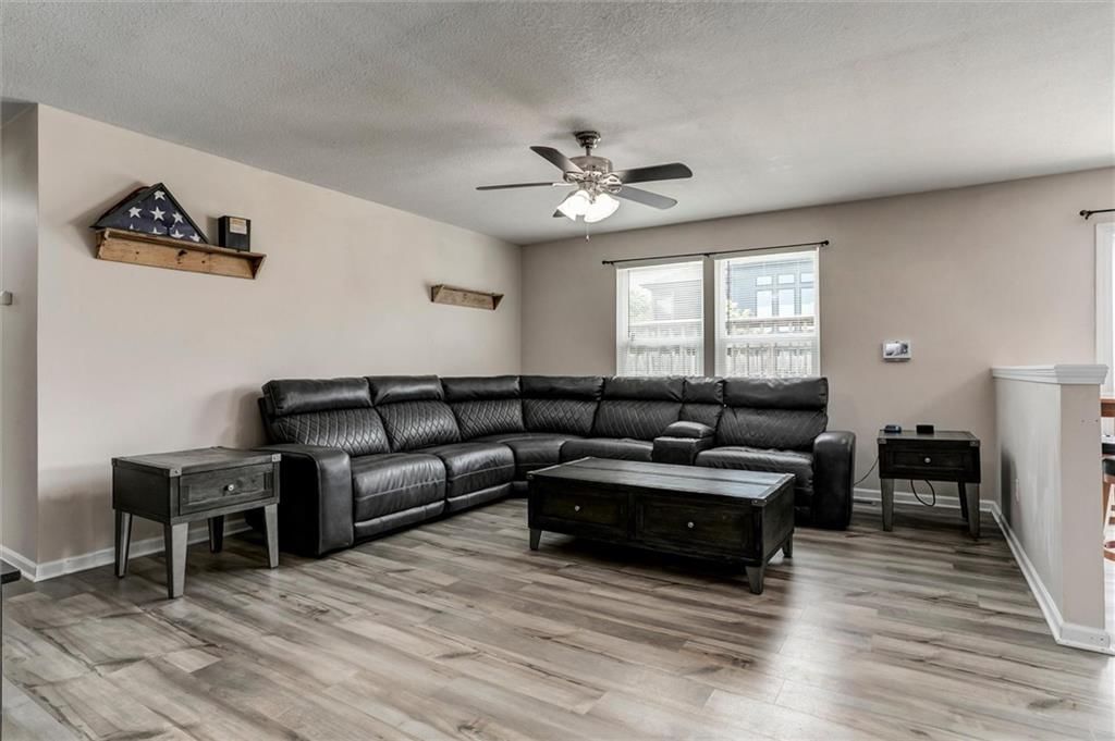 406 S Jackson Street — photo 3