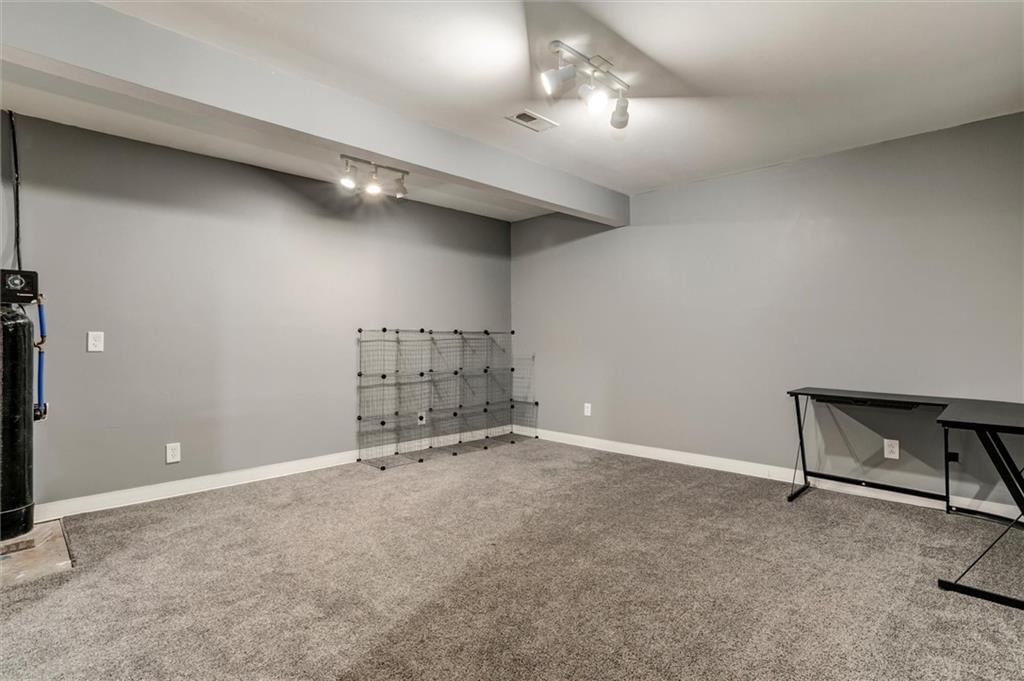 406 S Jackson Street — photo 23