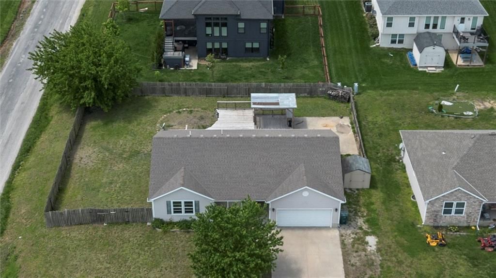 406 S Jackson Street — photo 29