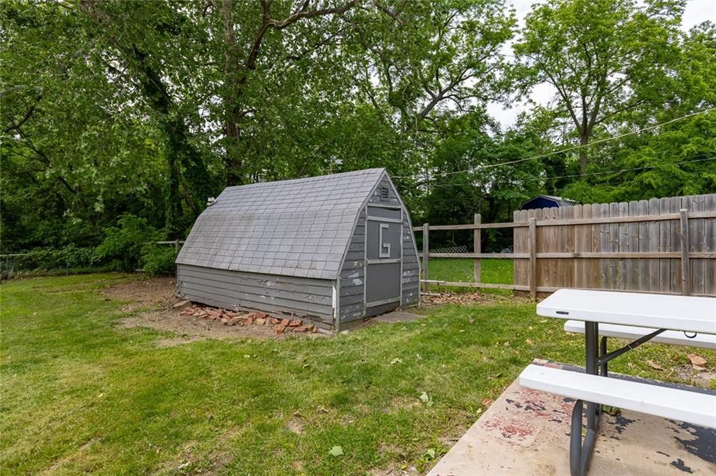 2619 NE 56TH Street — photo 29