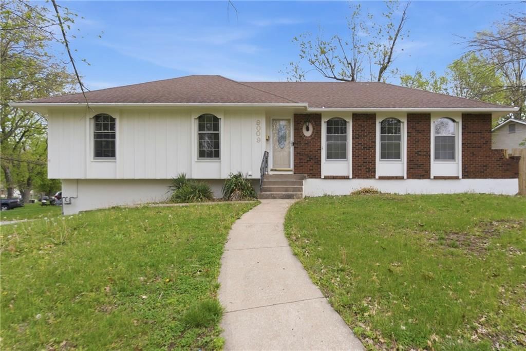 9009 Kentucky Avenue — photo 1