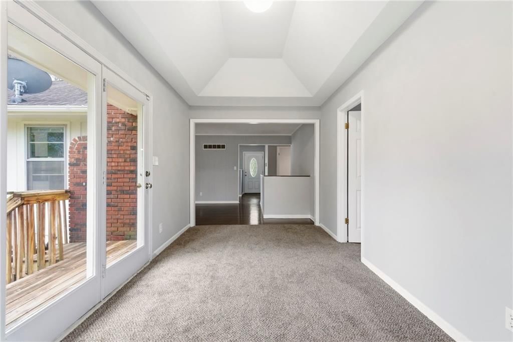 9009 Kentucky Avenue — photo 14