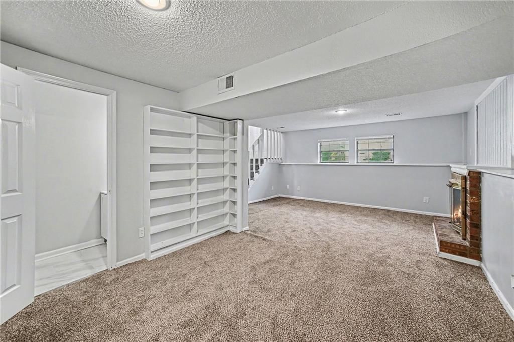 118 Nanette Street — photo 13