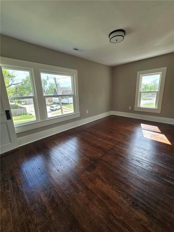 106 W Neosho Street — photo 8