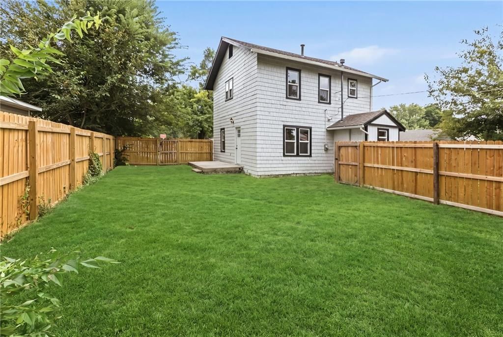 106 W Neosho Street — photo 24