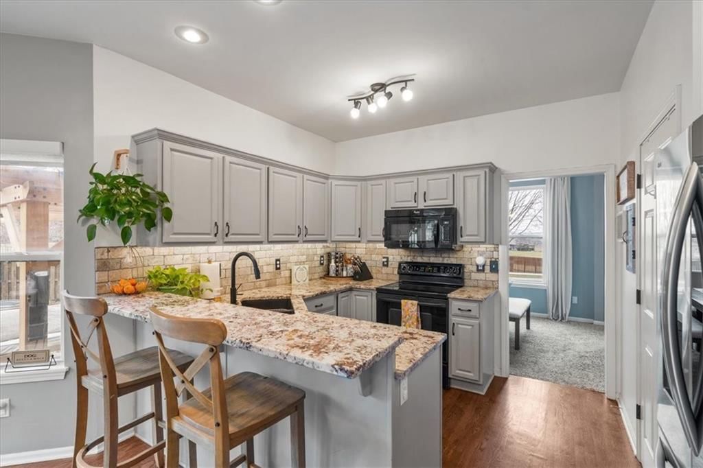 21519 W 58th Street — photo 8