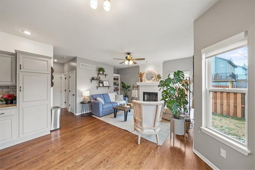 21519 W 58th Street — photo 11