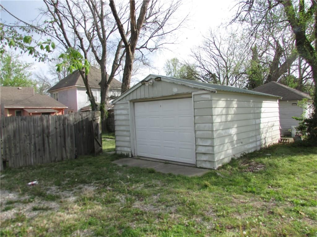 517 Lincoln Avenue — photo 17