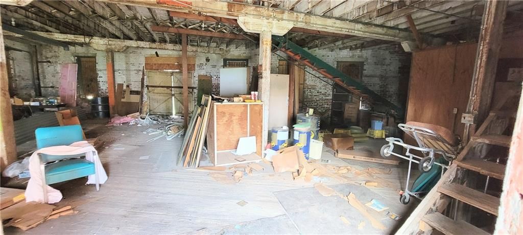 512 E Monroe Street — photo 14