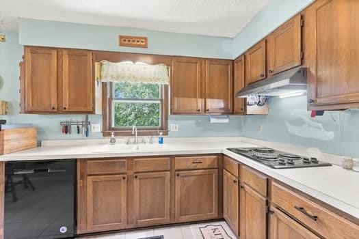 330 E Hatten Street — photo 9