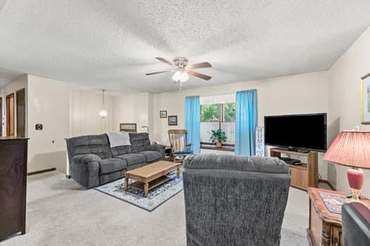 330 E Hatten Street — photo 16