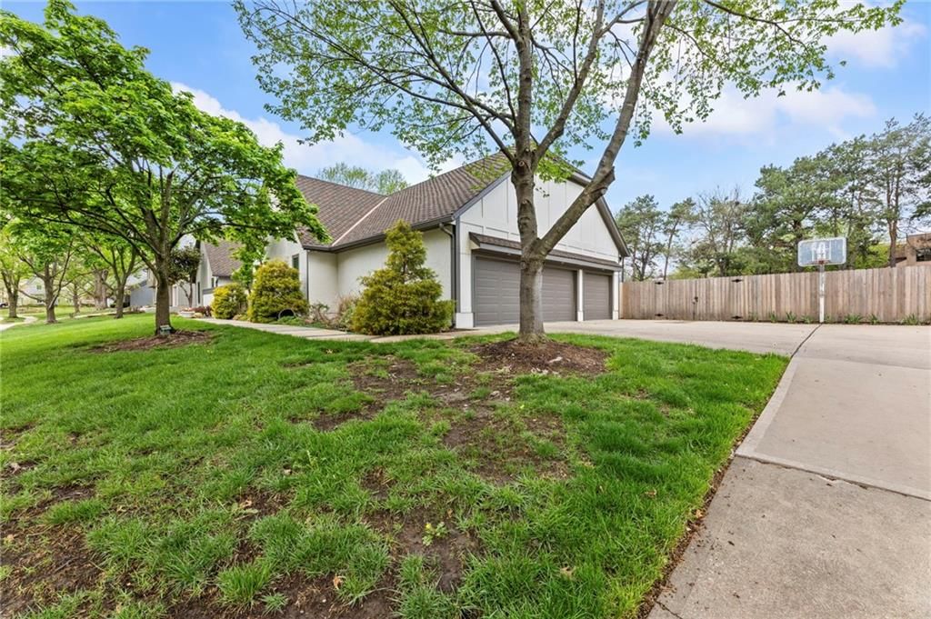 11262 Hadley Street — photo 2