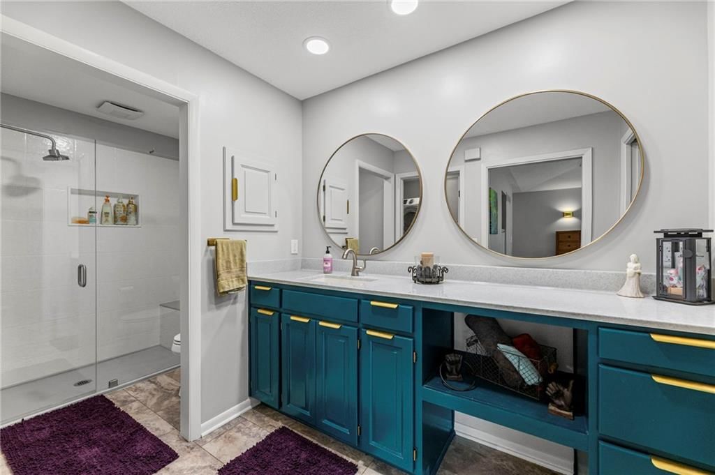 11262 Hadley Street — photo 10