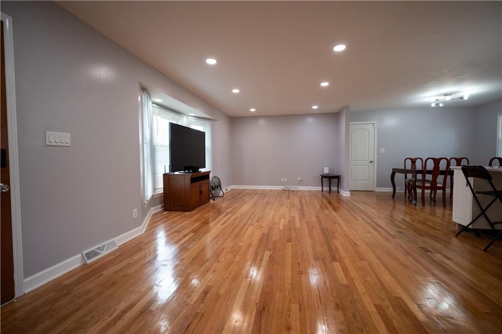 12506 Jackson Avenue — photo 10