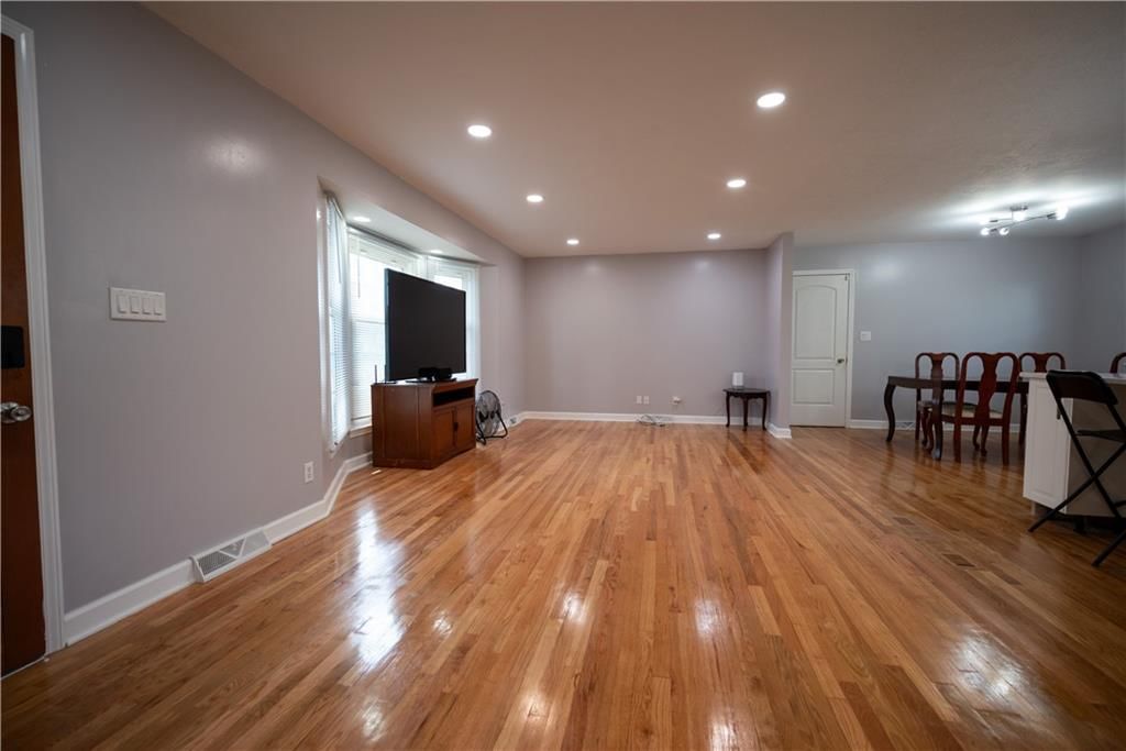 12506 Jackson Avenue — photo 13