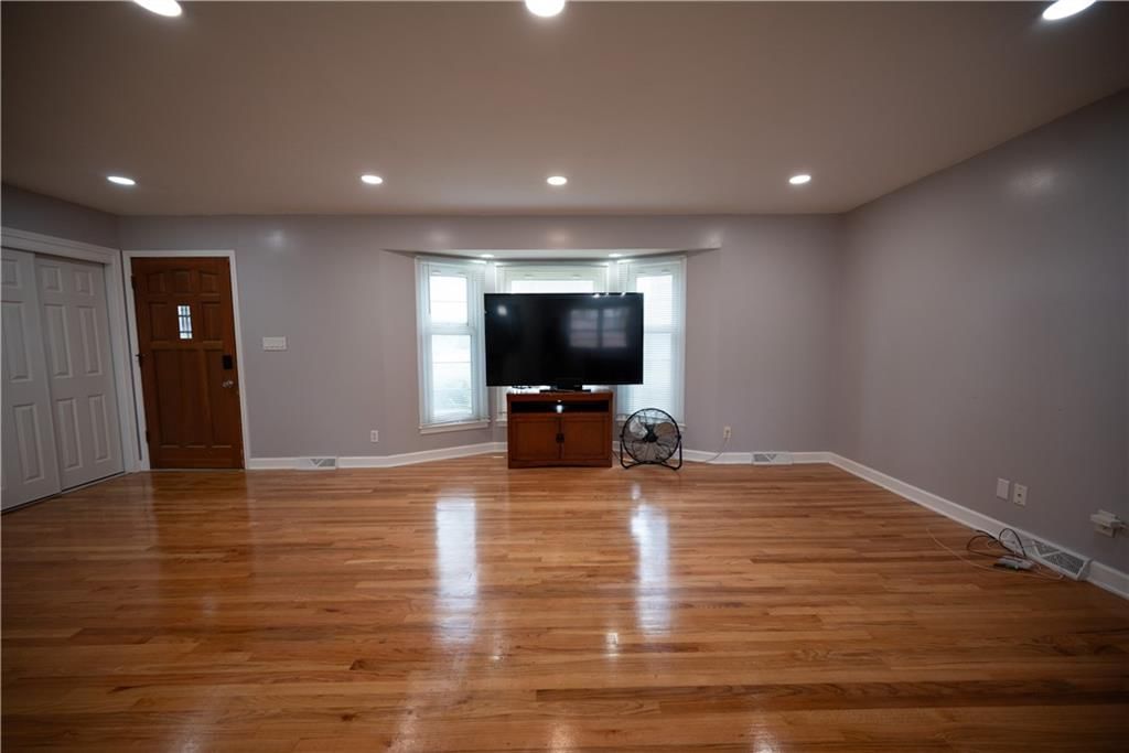 12506 Jackson Avenue — photo 14
