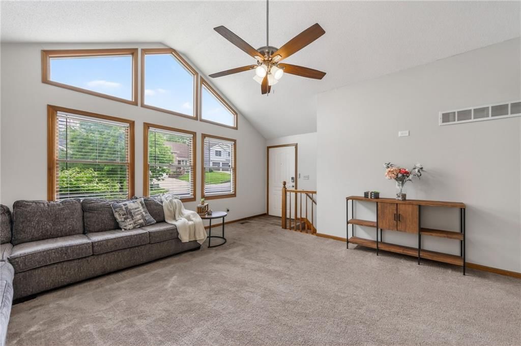 6248 N Mercier Street — photo 3