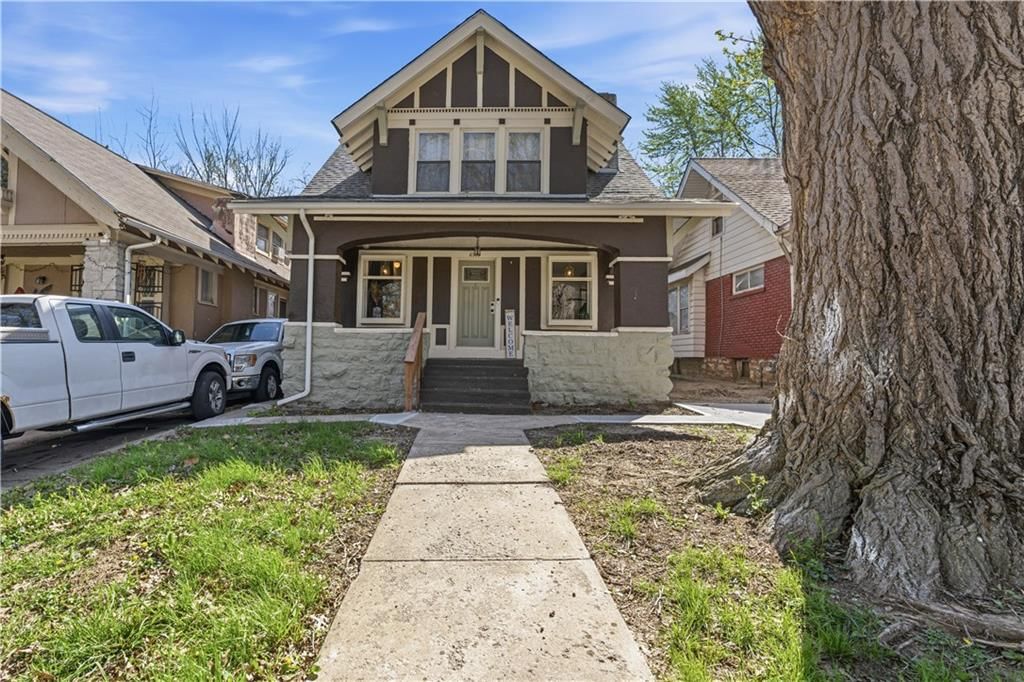 4031 S Benton Avenue — photo 2