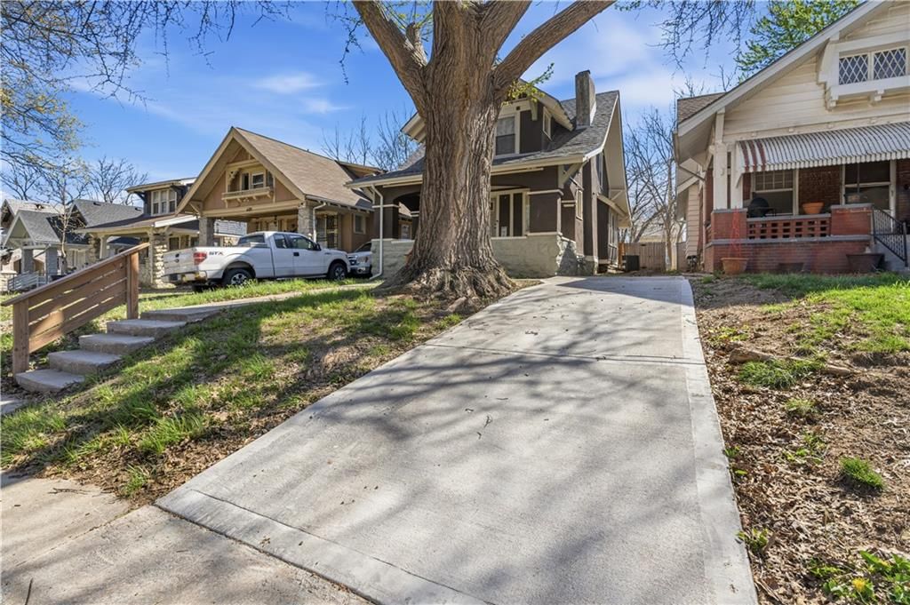 4031 S Benton Avenue — photo 4
