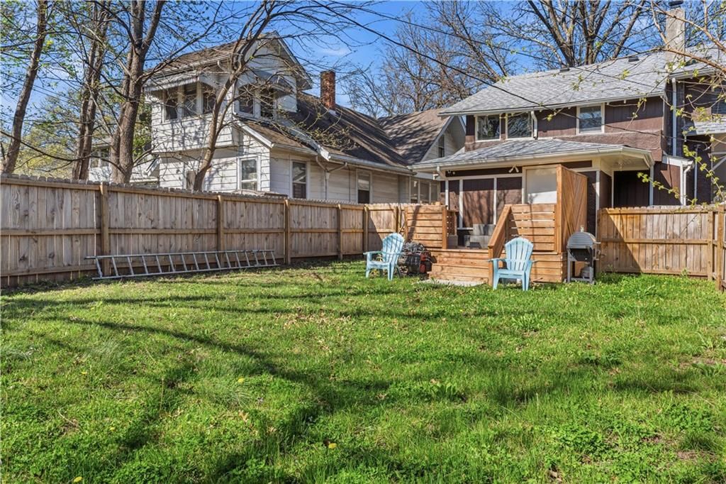 4031 S Benton Avenue — photo 35
