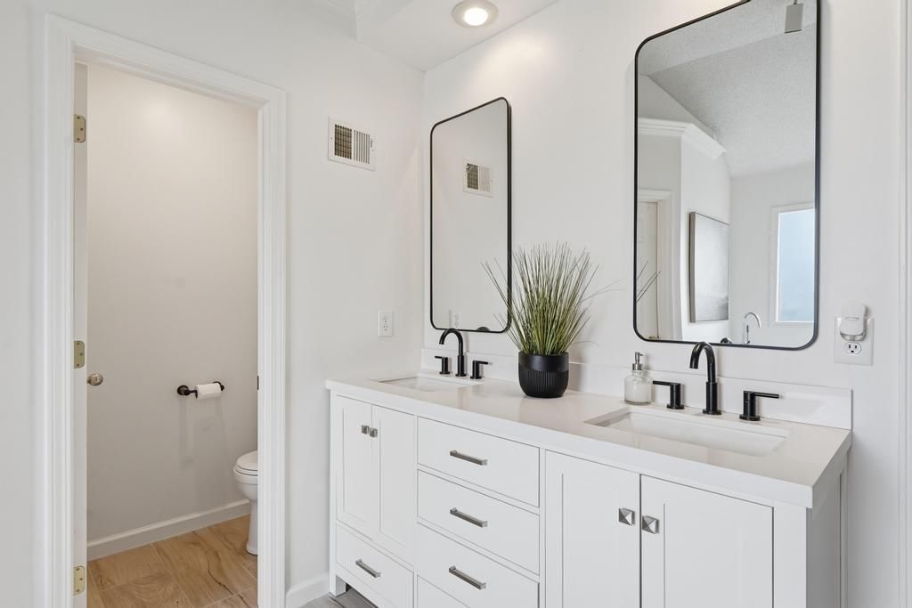 13117 S Hagan Street — photo 34