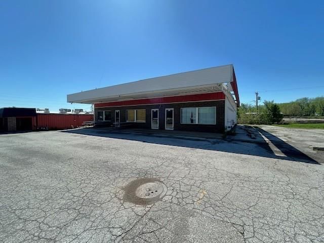 409 W Pine Street — photo 2