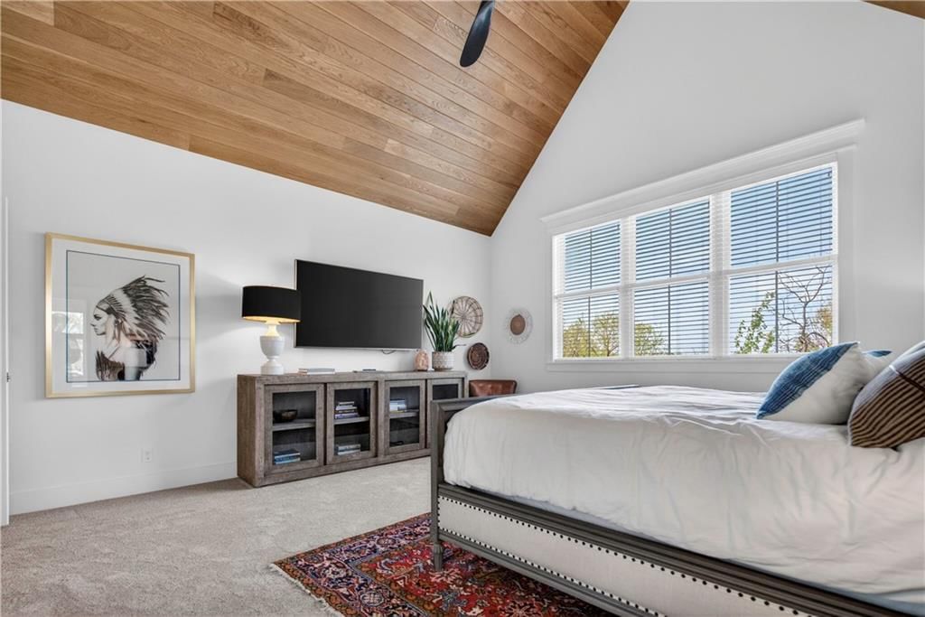 16404 Rosehill Street — photo 33