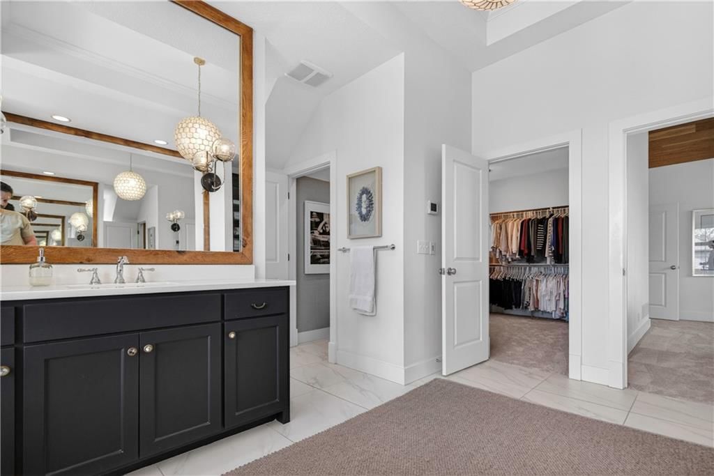 16404 Rosehill Street — photo 37