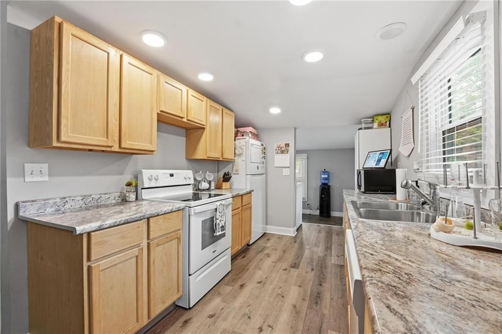 538 W Loula Street — photo 7