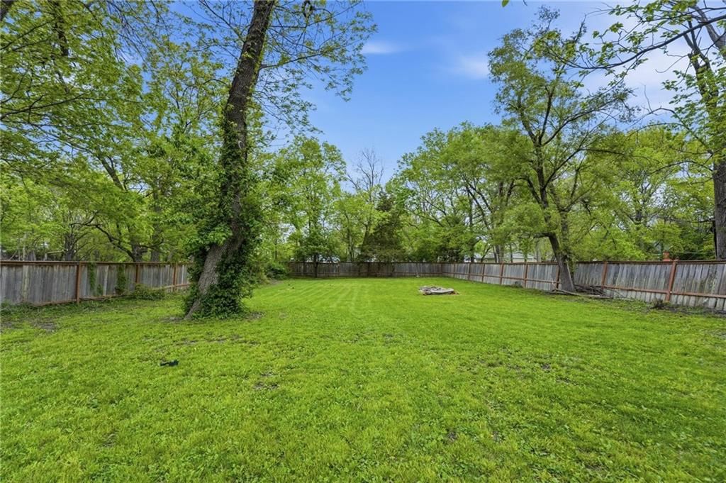 538 W Loula Street — photo 27