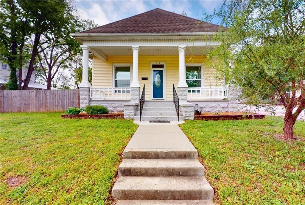 419 W Cherry Street, Nevada, MO