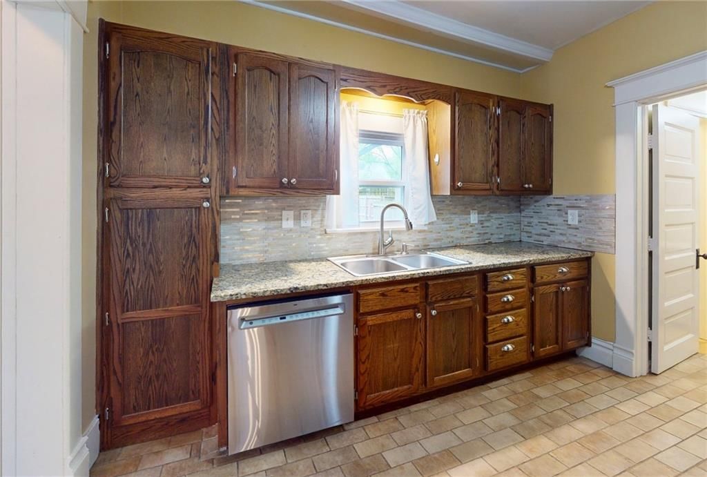 419 W Cherry Street — photo 11