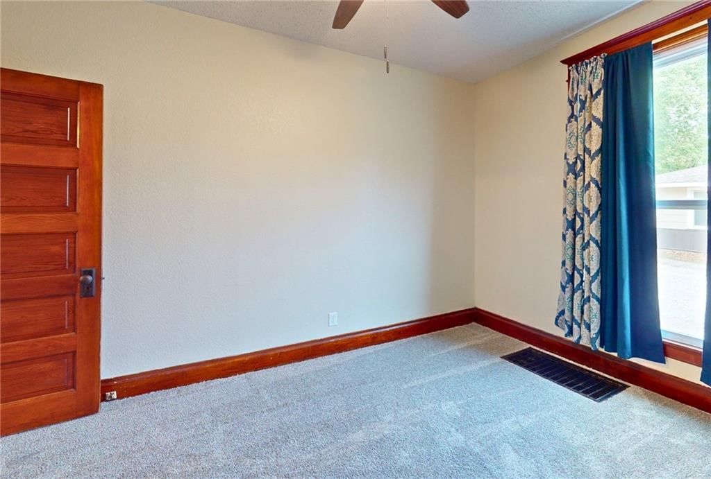 419 W Cherry Street — photo 17