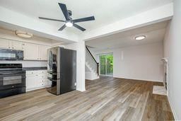 4612 NE Whispering Winds Drive — photo 4