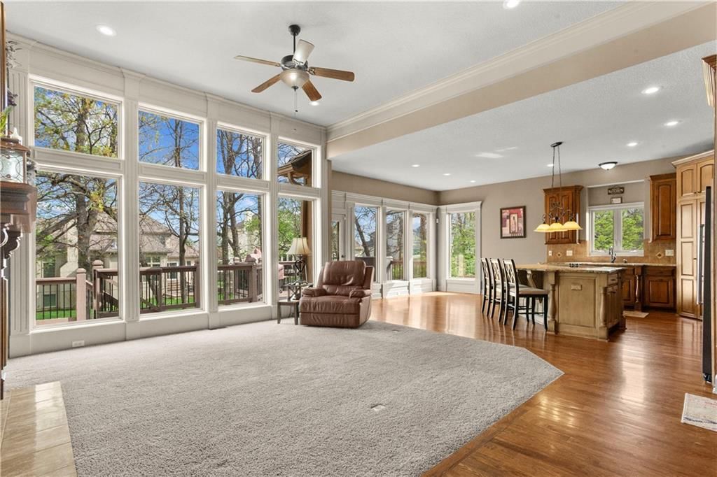 608 NE Sundown Drive — photo 7
