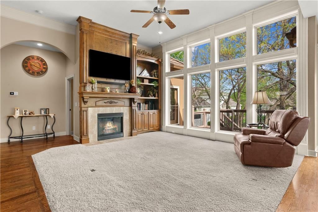 608 NE Sundown Drive — photo 9