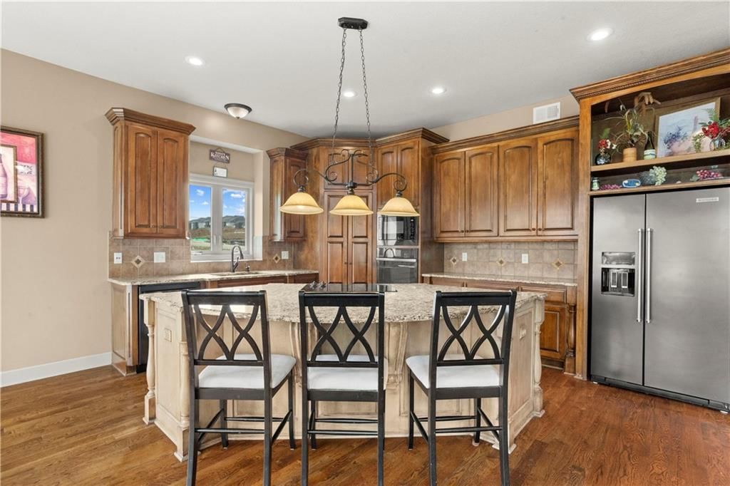 608 NE Sundown Drive — photo 12
