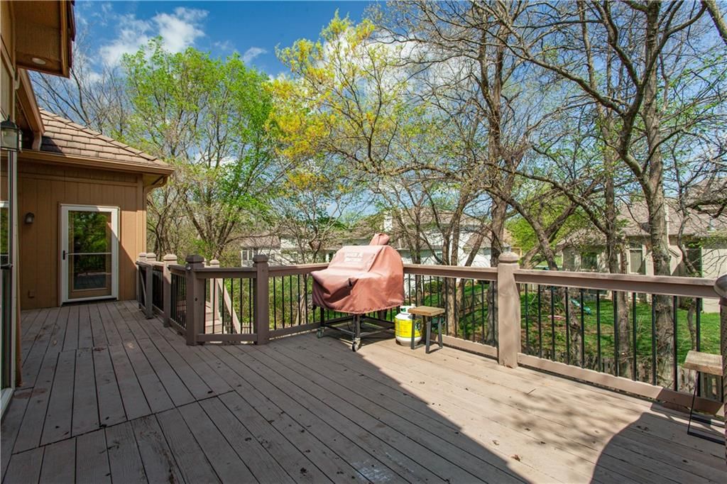 608 NE Sundown Drive — photo 19