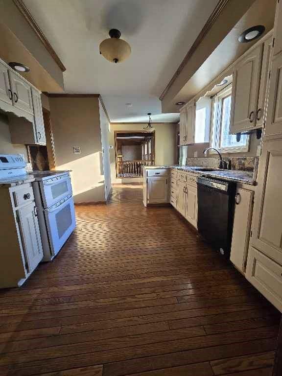 412 Frontier Road — photo 10