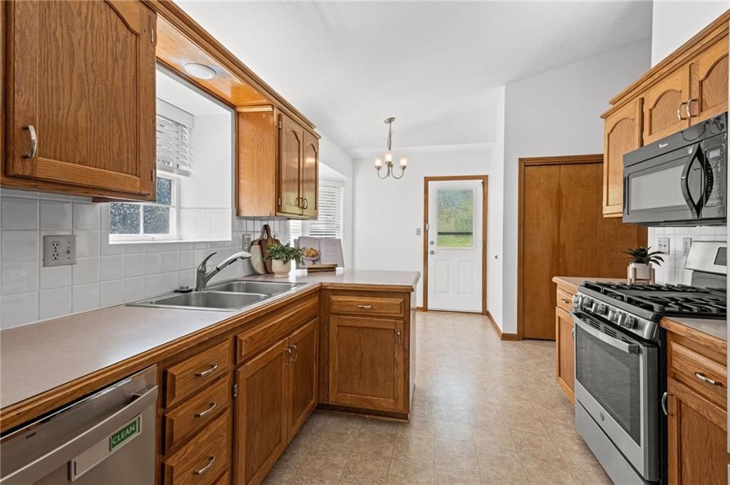 3200 S Bryn Mawr Drive — photo 8