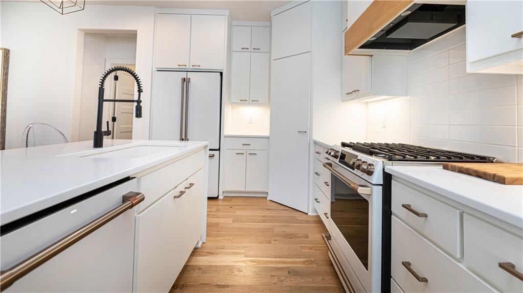 1032 SW Armie Street — photo 9